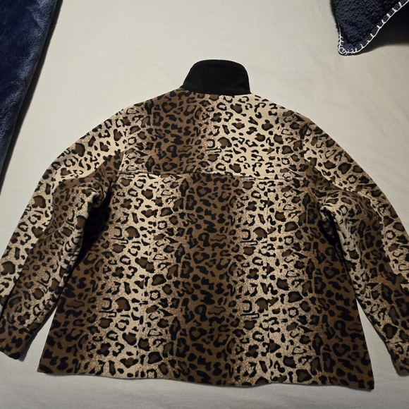 Chic Leopard Print Fleece Box Style Jacket - Picture 5 of 5